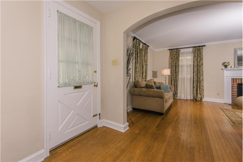 1604 Ridgeway Road, Havertown, PA 19083 