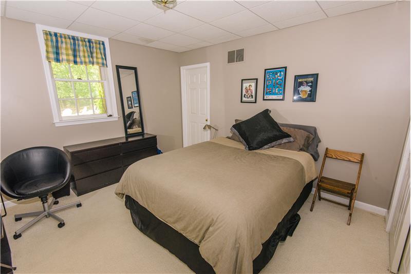 1708 Adler Lane Bedroom