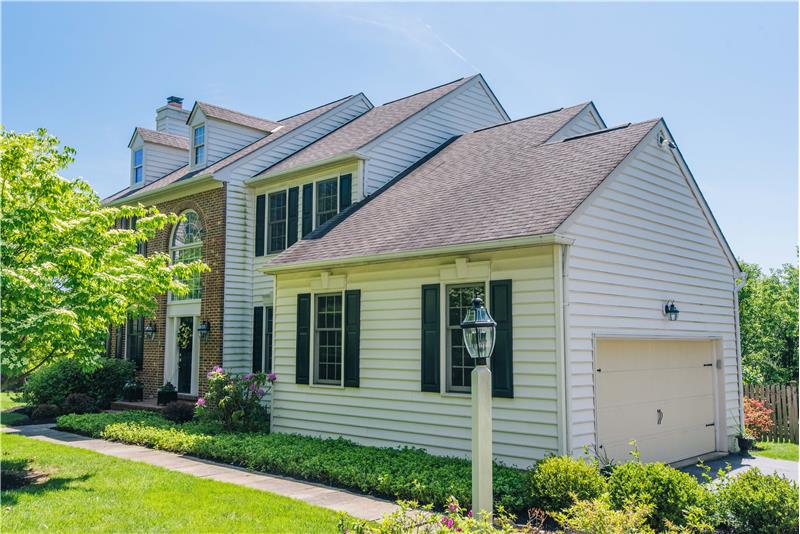 1708 Adler Lane Side View