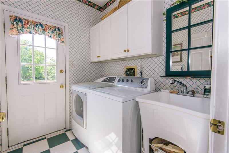 1708 Adler Lane Laundry Room