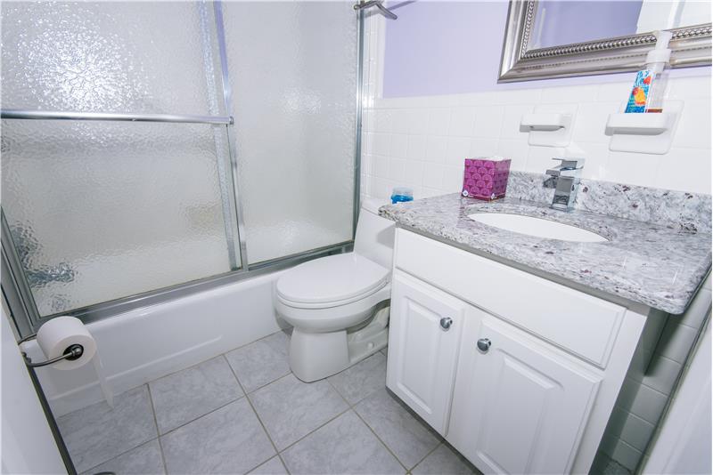 1430 Brierwood Road Bathroom