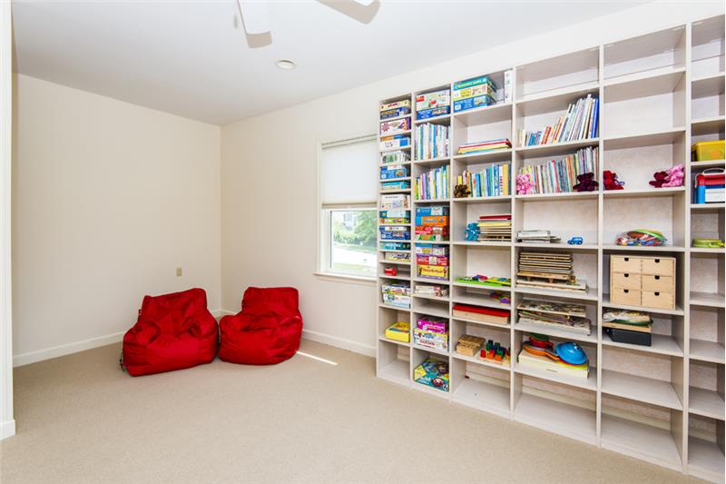 1752 Thistle Way, Malvern