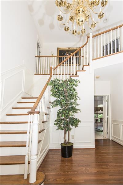 1752 Thistle Way, Malvern Foyer