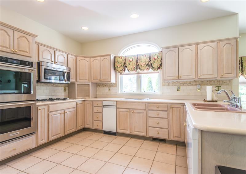 1752 Thistle Way, Malvern Kitchen