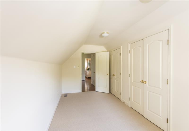 1752 Thistle Way, Malvern