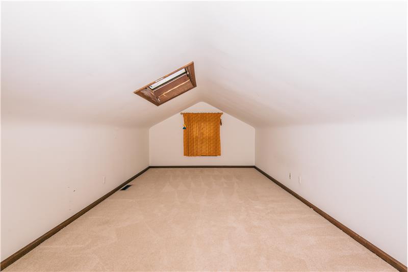 581 Lindsey Drive Bonus Room