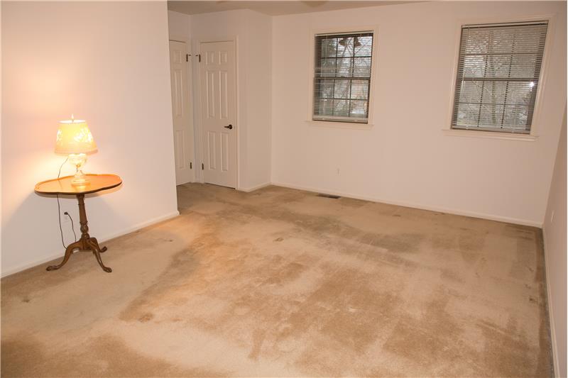 110 Putney Lane Bedroom