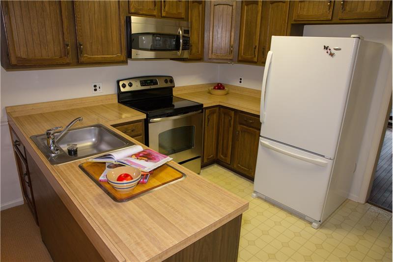 110 Putney Lane Kitchen