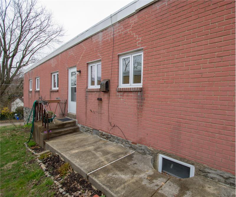 152 Juniper Road Exterior Side