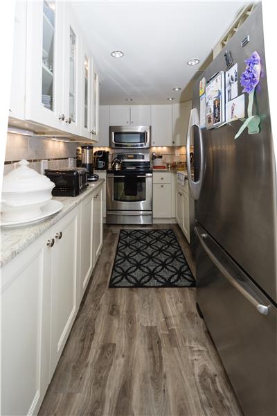 1203 Stonybrook Drive Kitchen