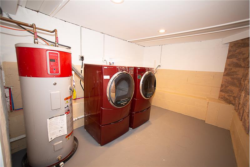 336 Greene Road Laundry Room