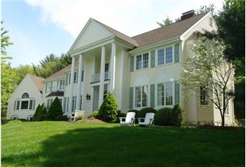 Primary listing photos for listing ID 474254