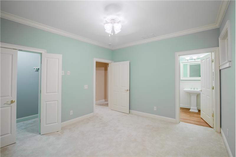 4rth bedroom with 2nd Jack n Jill bath