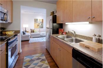 Primary listing photos for listing ID 493231