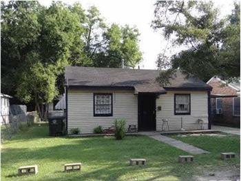 Primary listing photos for listing ID 487418