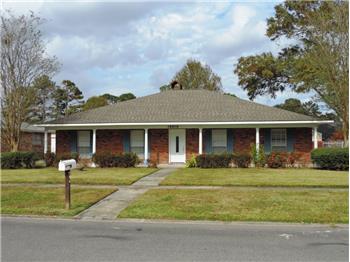 Primary listing photos for listing ID 495928