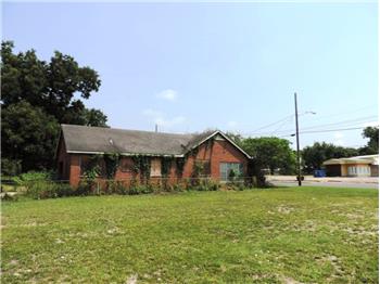 Primary listing photos for listing ID 518793