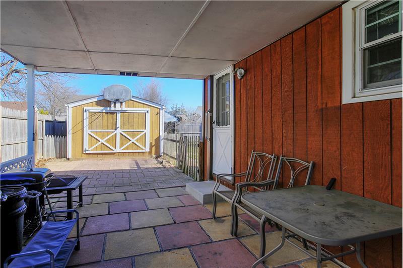 Car port/covered patio