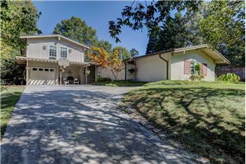 Primary listing photos for listing ID 492660