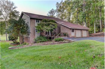 Primary listing photos for listing ID 492676