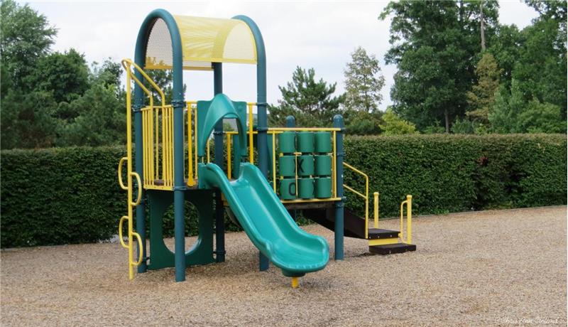 Playground at Braemar Park