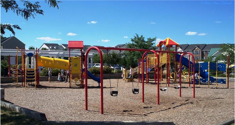 Clareybrook Park Playground