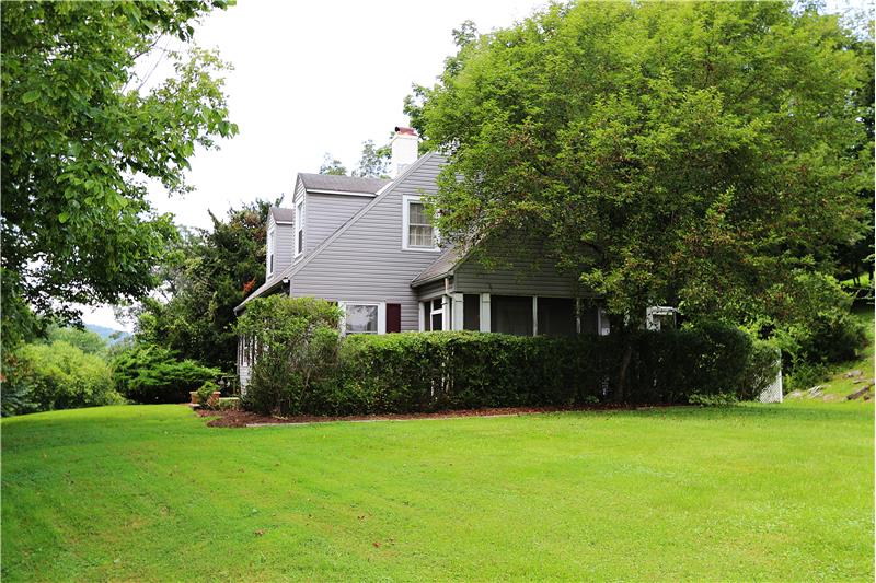 Property pictures of 100 Morton Dr, Hamlin, WV 25523, USA Hamlin, WV