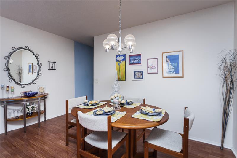 4 / 23 Dining area conveniently located next to the kitchen