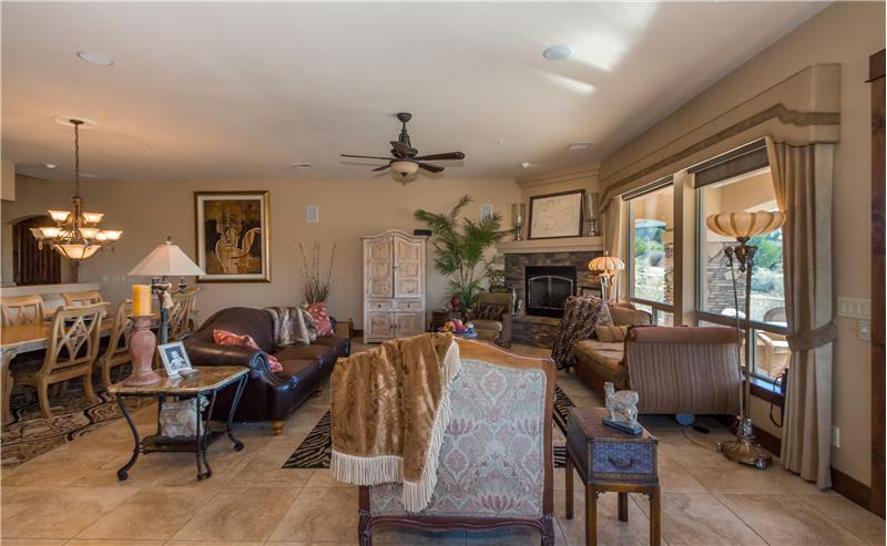 Living Room (2)