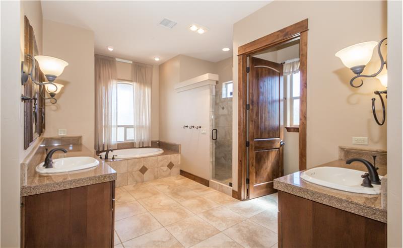 Master Bathroom (2)