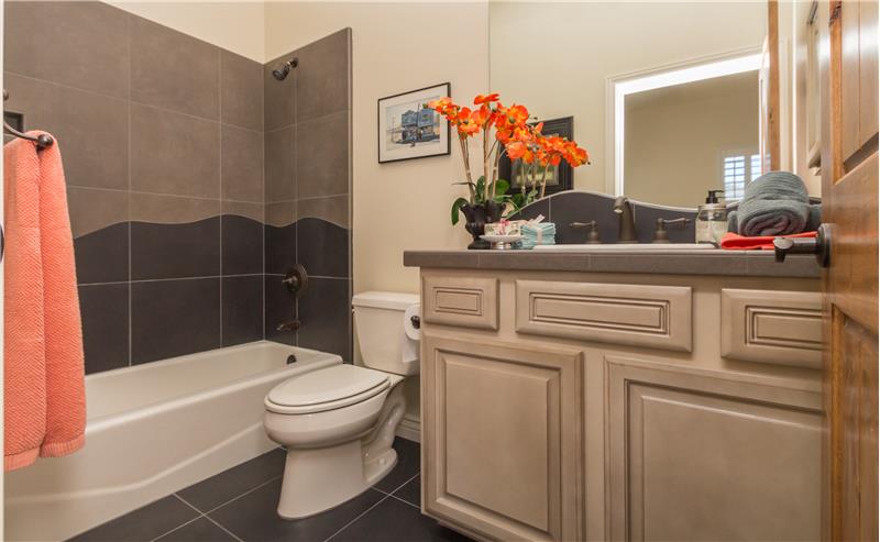 Jr Suite 2 Bathroom