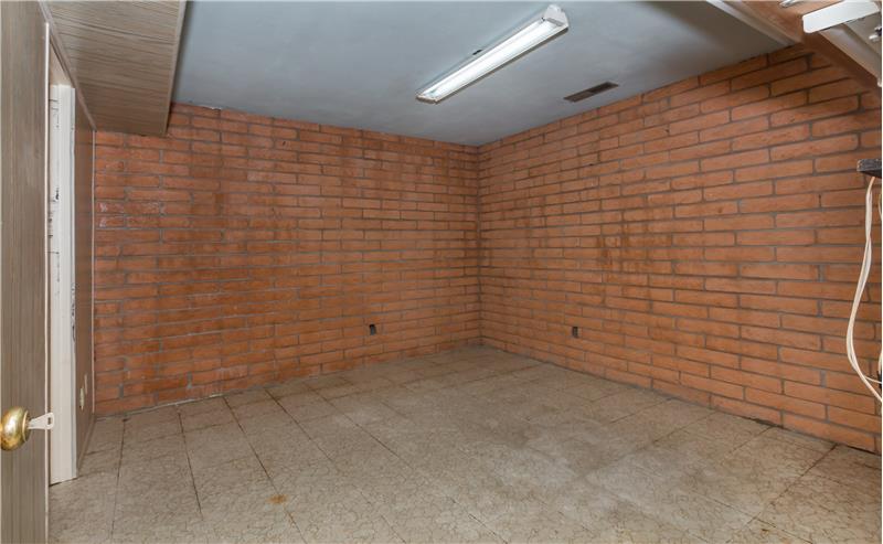 Hobby Room