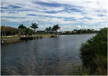 Primary listing photos for listing ID 401368