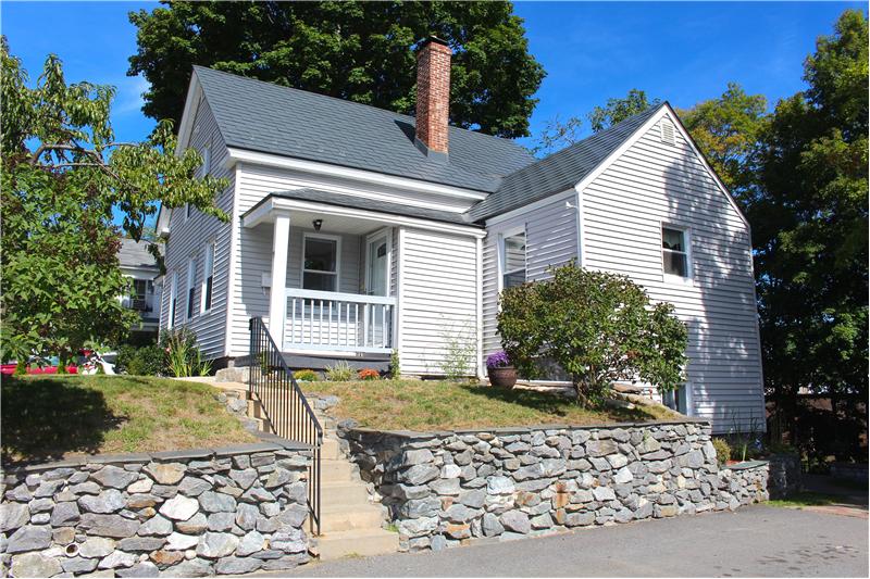 39 Cottage St Leominster
