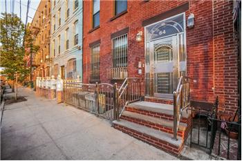 Primary listing photos for listing ID 405003