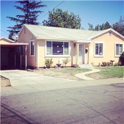 Primary listing photos for listing ID 415905