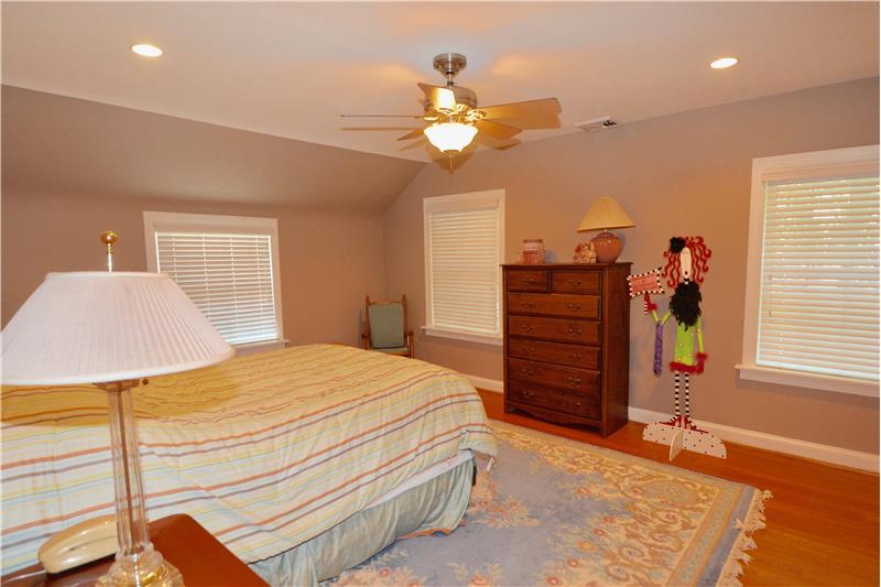 2nd Bedroom