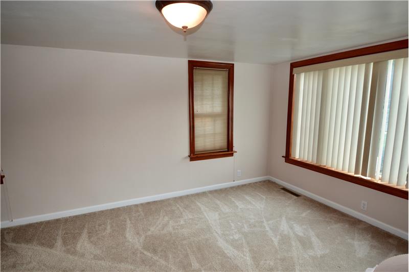 4th bedroom (on 1st floor)