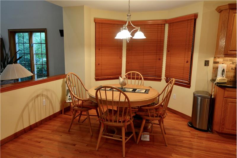 Breakfast area in kitchen