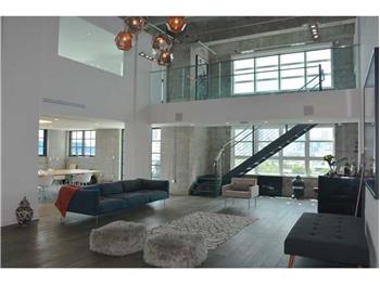 Primary listing photos for listing ID 425060