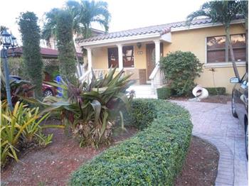 Primary listing photos for listing ID 427797