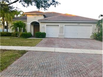 Primary listing photos for listing ID 497732