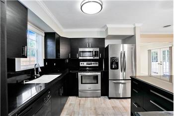 Primary listing photos for listing ID 516839