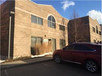 Primary listing photos for listing ID 428490