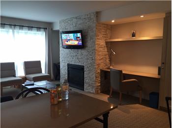 Primary listing photos for listing ID 428507