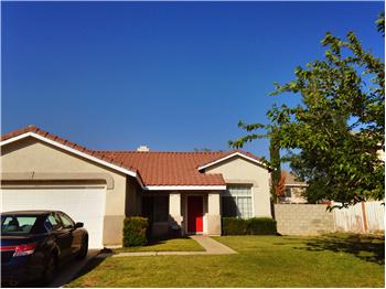 Primary listing photos for listing ID 400317