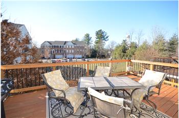 Primary listing photos for listing ID 492226