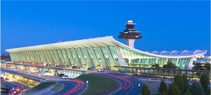 Just minutes to Dulles International Airport