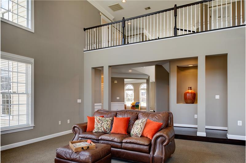 Dramatic 2nd story family room overlook