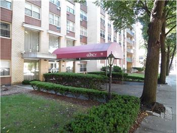Primary listing photos for listing ID 517023